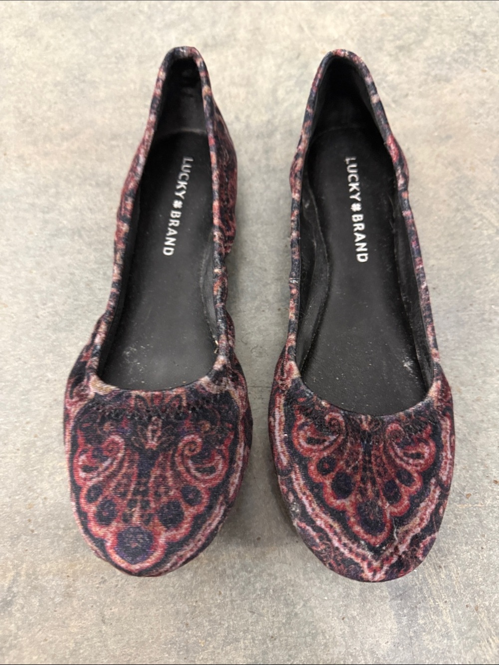 Lucky Brand Burgundy and Black Paisley Velvet Ballet Flats